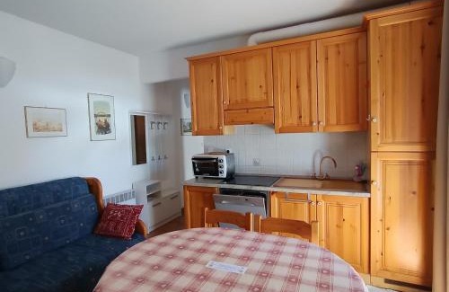 Montgenevre Apartamento | Appartement rénové 2 pièces + coin montagne - 6 pers - Centre village près des pistes - 2* - FR-1-445-119