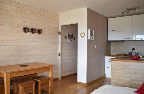 Pyrenees 2000 Apartamento | Appartement rénové 2 pièces cabine proche pistes avec balcon exposé sud - FR-1-592-55