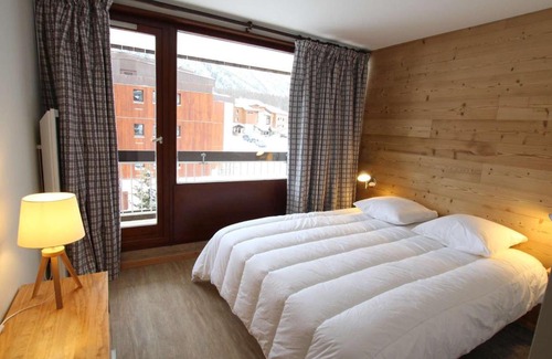 Montgenevre Apartamento | Appartement rénové 6 pers. avec balcon et parking privé à Montgenèvre - FR-1-330D-115