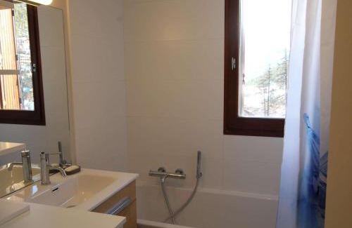 Montgenevre Apartamento | Appartement rénové 6 pers. avec balcon et parking privé à Montgenèvre - FR-1-330D-115