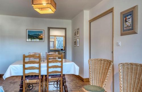 Megeve Apartamento | Appartement rénové, centre Megève, 1 chambre + cabine, proche télécabine, 5 pers. - FR-1-453-280