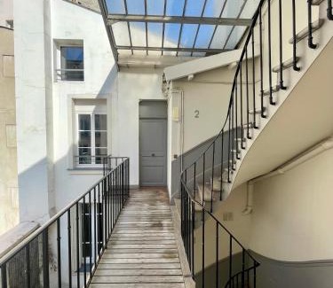 Saint-Thomas-d'Aquin Apartamento | Appartement Raspail St germain Paris