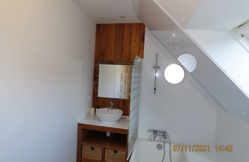 Saint-Quay-Perros Apartamento | Appartement Spacieux Indépendant