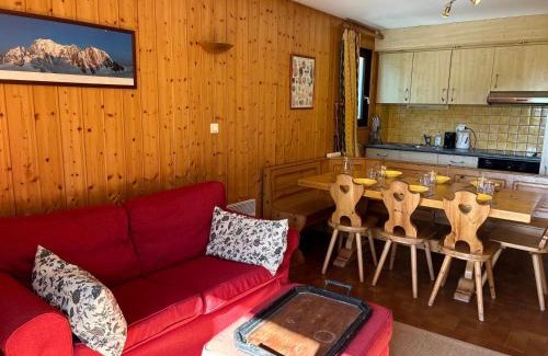 Les Gets Apartamento | Appartement spacieux aux Gets, pied des pistes, balcon sud-ouest, 2 chambres, coin cabine, garage, WiFi - FR-1-623-81