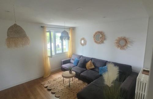 Poussots Apartamento | Appartement standing proche centre rocade PARC colombiere wifi