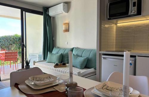 La Croix des Gardes Apartamento | Appartement studio cabine à Cannes avec piscine et parking - FR-1-609-93