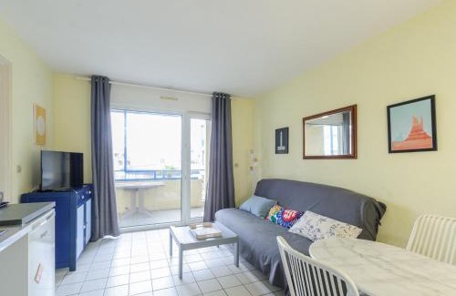 Quartier du Casino Apartamento | Appartement T2 à 50m de la plage avec piscine et terrasse - Châtelaillon-Plage, 4 personnes - FR-1-535-50
