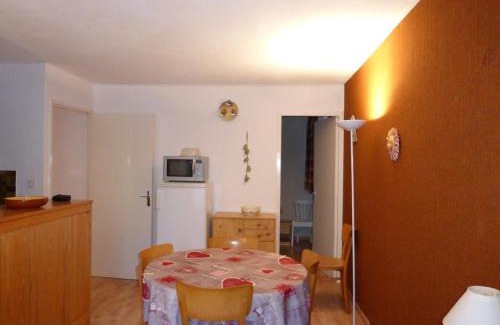 Enchastrayes Apartamento | Appartement T3 avec Balcon, 6 Couchages, Parking - FR-1-804-16