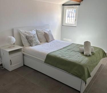 Quartier du Panier Apartamento | Appartement T3 Duplex sous les Toits de Marseille Panier Vieux Port