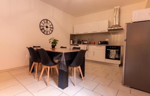 Beziers Apartamento | Appartement tout équipé au cœur de Beziers 6 à 8 couchages