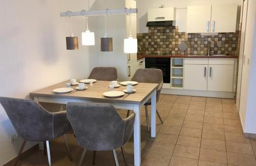 Bad Salzuflen Apartamento | Appartementresidenz am Kurpark - Ferienwohnungen mit Pool & Sauna & Garage