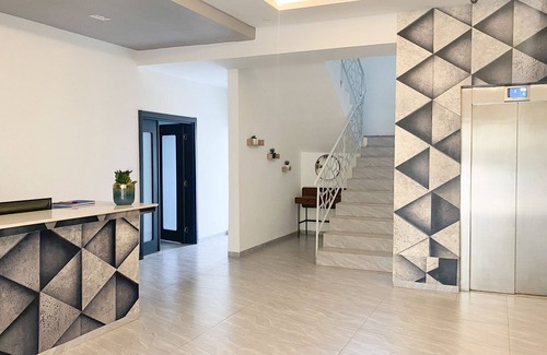 Point E Apartamento | Appartements Avec Piscine, Salle de Sport à Loin de la Plage Avec 3 Chambres