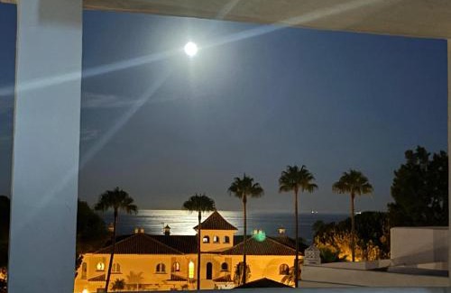 Castillo de Sabinillas Apartamento | Appartment Urbanizacion Duquesa Suites Golf and Garden Beautiful View