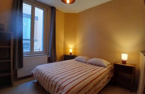 Thiers Apartamento | Apparts Coeur Historique de Thiers - Tarifs dégressifs - Idéal PROS