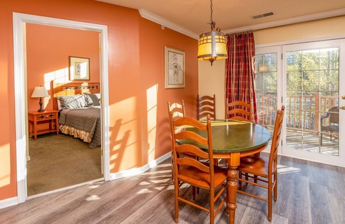 Sussex Condominio | Apple Acres Across Mountain Creek, Relaxing, Biking, Hiking