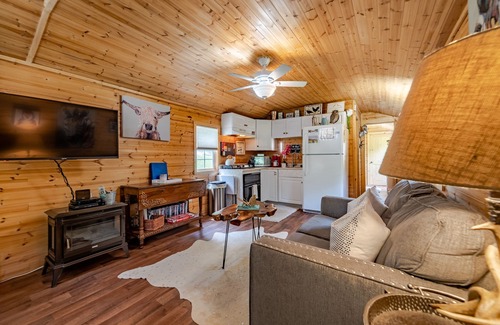 Orrtanna Cabaña | *** Lo mejor de Gettysburg Romantic 5 Star Cottage! ** Agregado de bañera de hidromasaje **