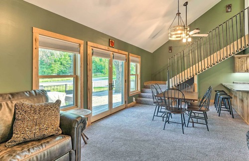 Apple River Casa | Apple River Abode w/ Pool Access - Near Lake!