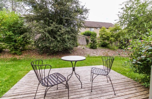 Bainbridge Island Casa | Apple Tree Cottage