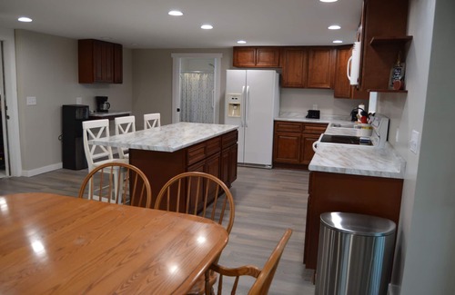 Sodus Casa | Apple View- Quiet, handicap accessible country home with a hot tub!