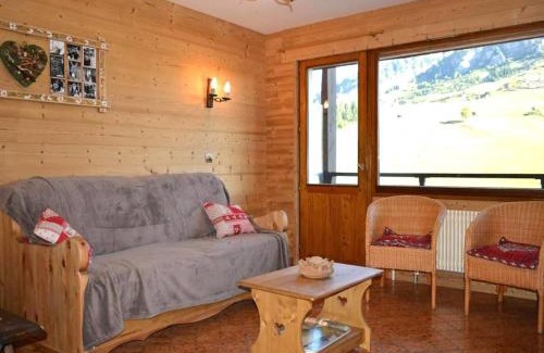 Le Grand-Bornand Apartamento | Appt avec cheminée, balcon sud et parking au Grand-Bornand - FR-1-241-213