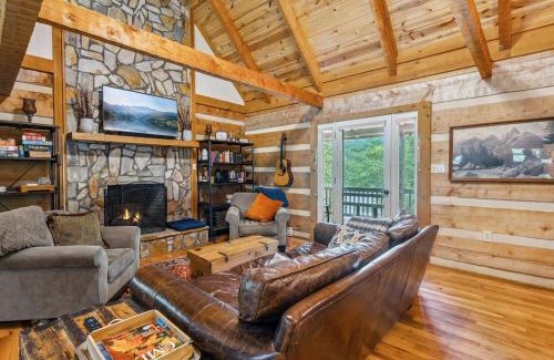 Seven Devils Casa | Appy Pappys Hot Tub 4BR