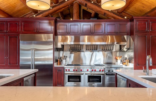 Hailey Casa | Après Lodge - The Ultimate Gathering Place for Family & Friends