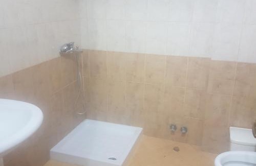 Elbasan Apartamento | Apt modern,7 minutin dalla spiaggia