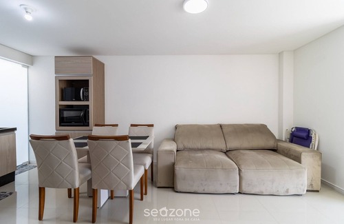 Nacoes Apartamento | Apt w Balcony in a Privileg Location in BC Bfh0101