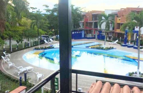 San Jeronimo Apartamento | "Apto 2 Habit, 4 piscinas, Dcto GENIUS, Check in-out extendidos, a 1 cuadra del parque -Ciudadela del Sol-"