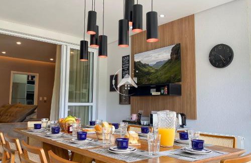 Vila Inglesa Apartamento | Apto alto padrão e conforto a 800m do Centrinho do Capivari - Campos do Jordão