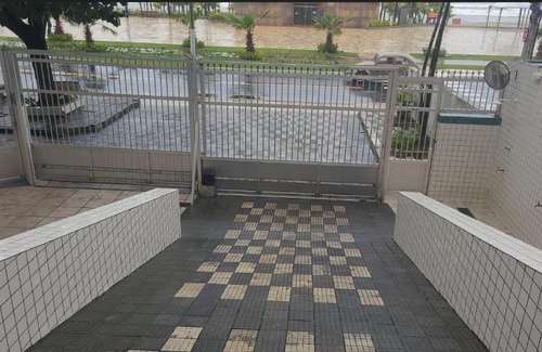 Tupi Apartamento | Apto frente mar na melhor localização de Praia Grande