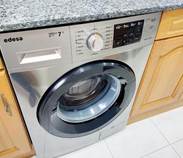 Gijon-Este Apartamento | Apto Ramón y Cajal,1- Céntrico y cerca de Playa San Lorenzo-3hab garaje opc