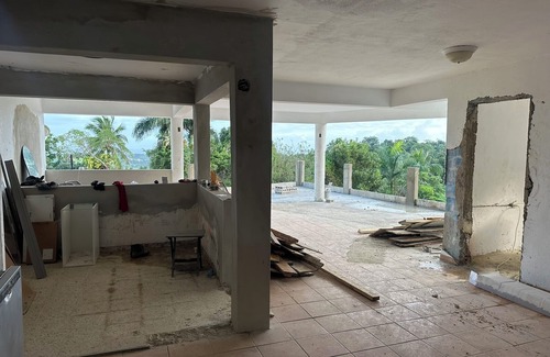 Luquillo Casa | Luxury Villa with Huge Pool and Amazing Ocean View