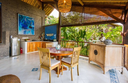 Bunutan Villa | Aquamarine Beach Villas