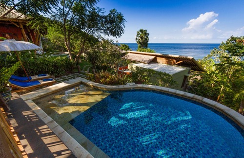 Bunutan Villa | Aquamarine Beach Villas