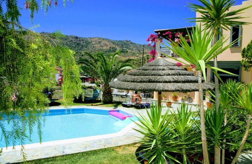 Agia Pelagia Apartamento | Aquarius Exclusive Hotel - Breakfast and Meal Included