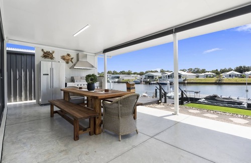 Banksia Beach Casa | Aquila - Majesty and Elegance