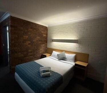 Tweed Heads South Hotel | Arabella Motor Inn (formerly South Tweed Motor Inn)