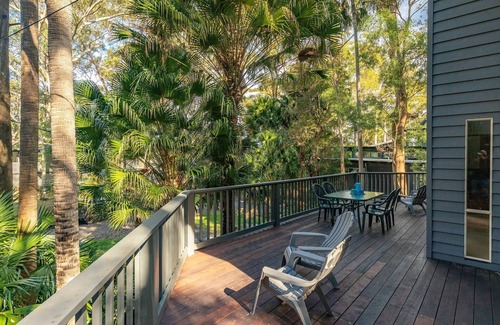 Smiths Lake Casa | Araluen - Pacific Palms Holidays