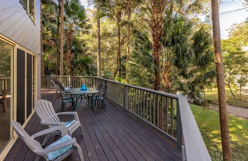Smiths Lake Casa | Araluen - Pacific Palms Holidays
