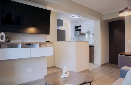 Surquillo Apartamento | Arandanos by Wynwood House