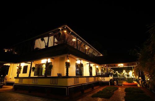 Vaikam Casa | Arayathu Heritage Villa Resort