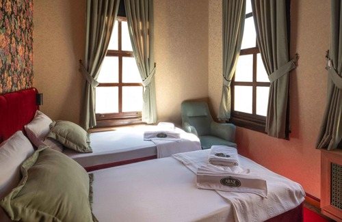 Mudanya Cama Y Desayuno | Araz White House