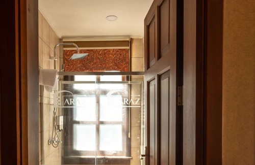 Mudanya Cama Y Desayuno | Araz White House