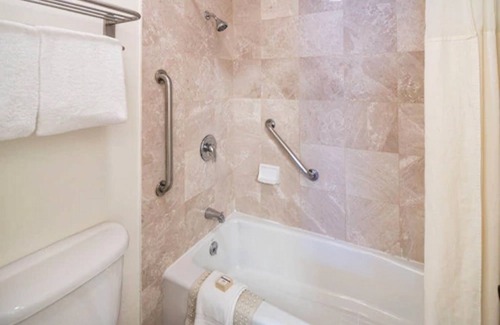 Munras Avenue Hotel | Arbor Inn Monterey