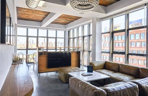 Williamsburg Hotel | Arched Windows & Charm l Wythe Hotel l North 7th Loft