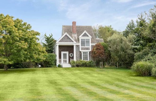 Bridgehampton Casa | Arquitecto diseñado casa con piscina climatizada cerca de Bridgehampton Village