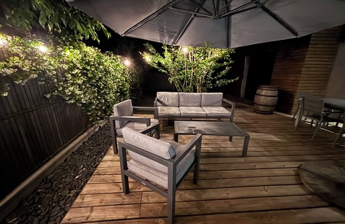 Bordeaux-Lac Casa | Architect-designed house with heated pool and garden, quiet setting,