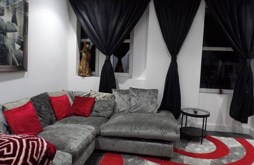Newington Apartamento | Architect Designed Meadows Central Apartment
