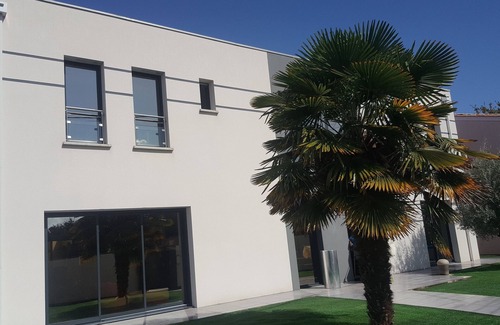 Parempuyre Casa | Casa de arquitecto con puertas medoc con piscina y spa (baño de vapor y Jac)